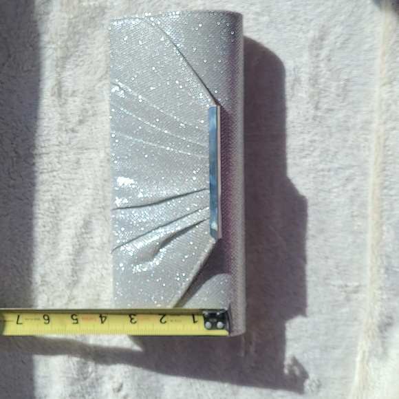 Silver Sparkle Clutch - Picture 6 of 6